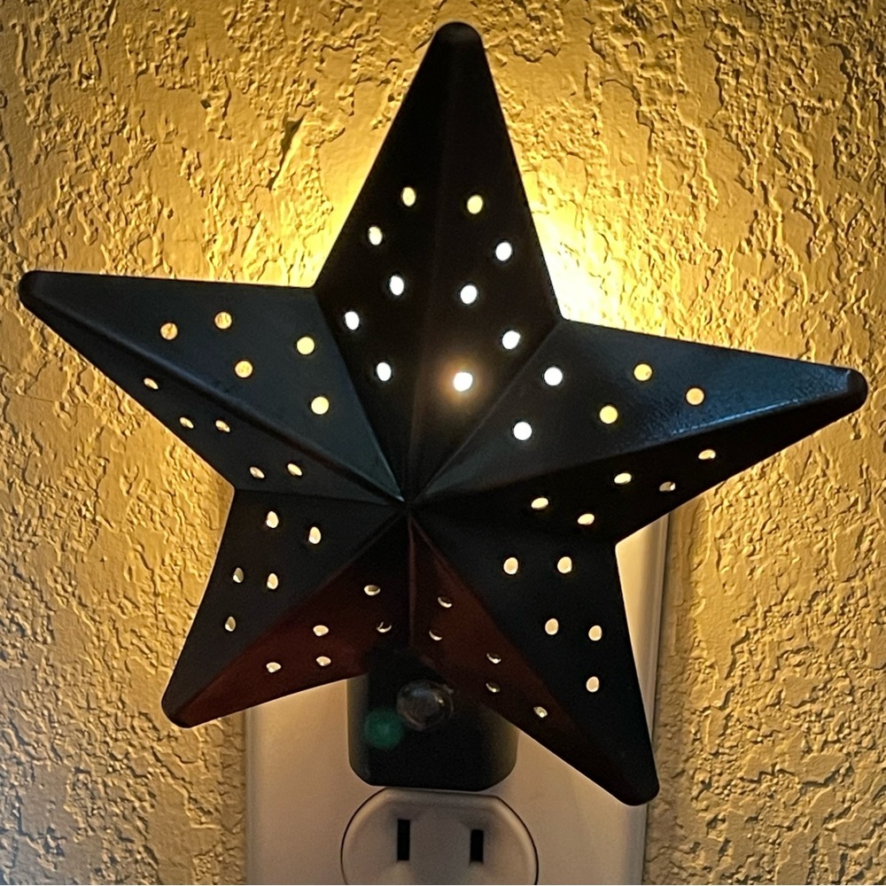 Westek Tin Star Automatic Light 4 7/8”
